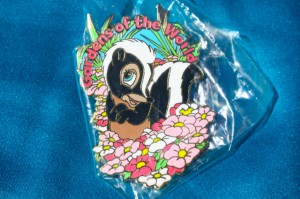 Commemorative Gardens of the World Tour Pin
