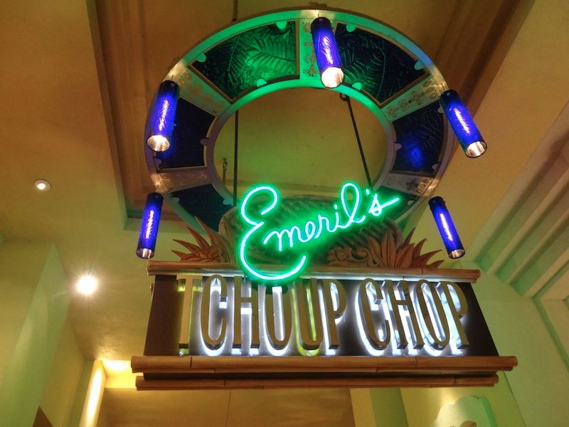 Emeril's Tchoup Chop Sign