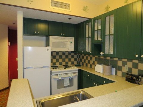 The one, two, and three bedroom villas and the Fort Wilderness cabins all include a full kitchen. 