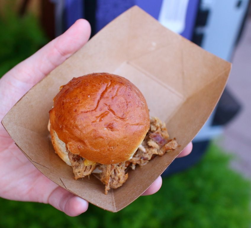 Kālua Pork Slider with Sweet and Sour Dole® Pineapple Chutney and Spicy Mayonnaise