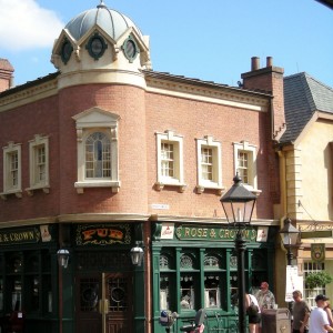 Rose and Crown pub at Epcot's World Showcase, perfect place for united kingdom snack