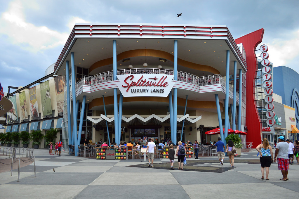 Splitsville Luxury Lanes-Bowling Dining & More at Downtown Disney