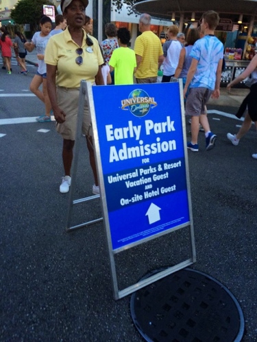 Early Park Admission Sign