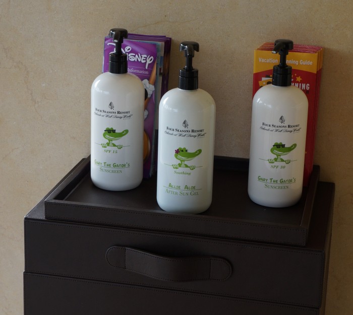 Sunscreen and aloe gel are available at the valet stand. (Photo by Julia Mascardo)