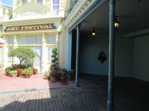 Even right off Main Street USA, there are quiet places that can be used for prayer. (Photo by Julia Mascardo)