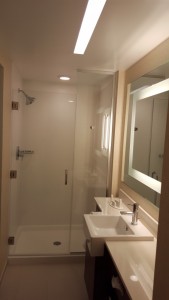 Springhill Suites - Bathroom