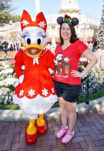 Disneyland Holiday Character - Daisy