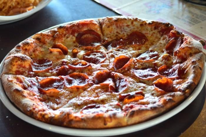 Splitsville's pepperoni pizza (photo: Derek Burgan)